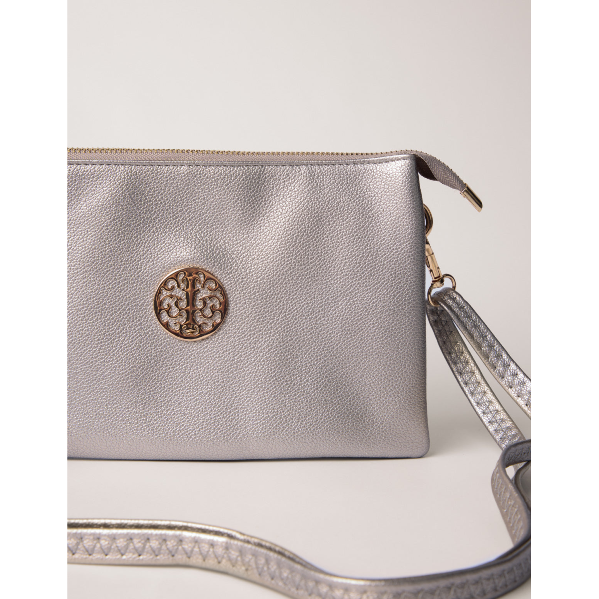 Clutch With Detachable Strap