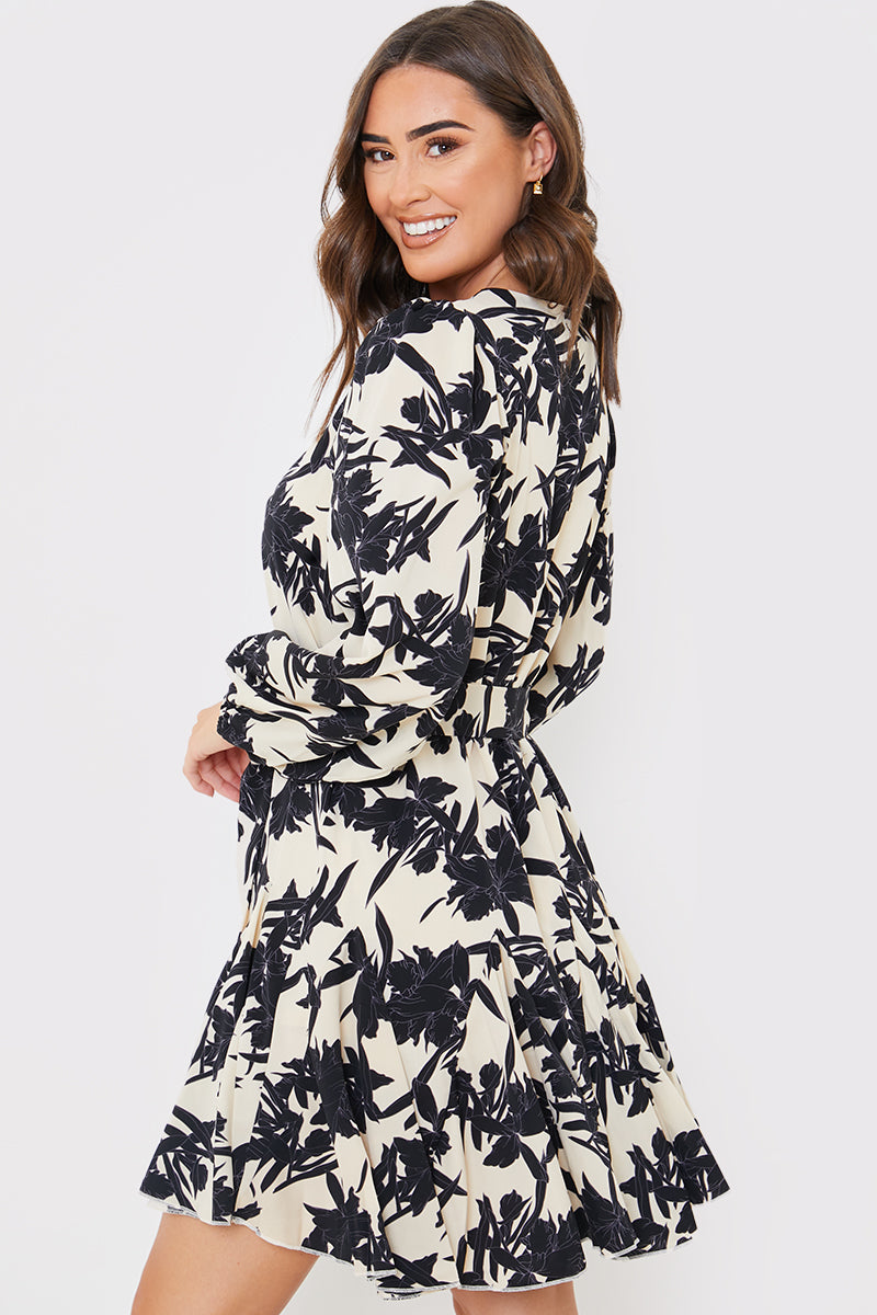 V Neck Balloon Sleeve Godet Mini Dress