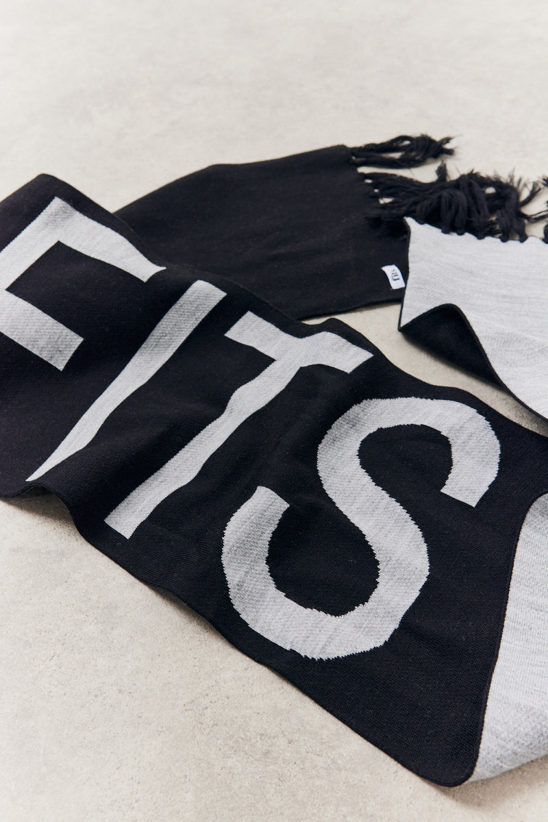 Fits Knitted Scarf