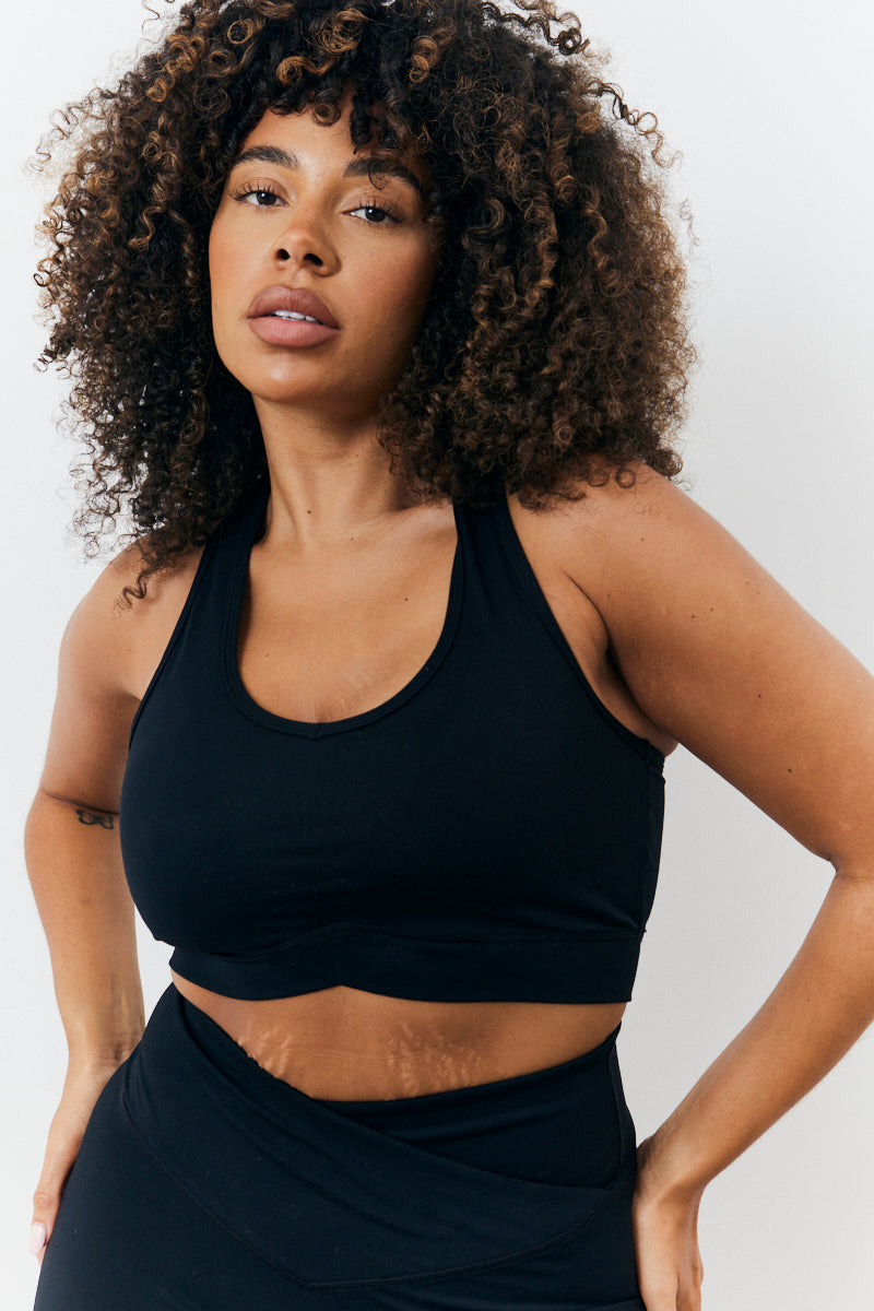 Soft Touch Cross Over Band Detail Medium Support Sports Bra