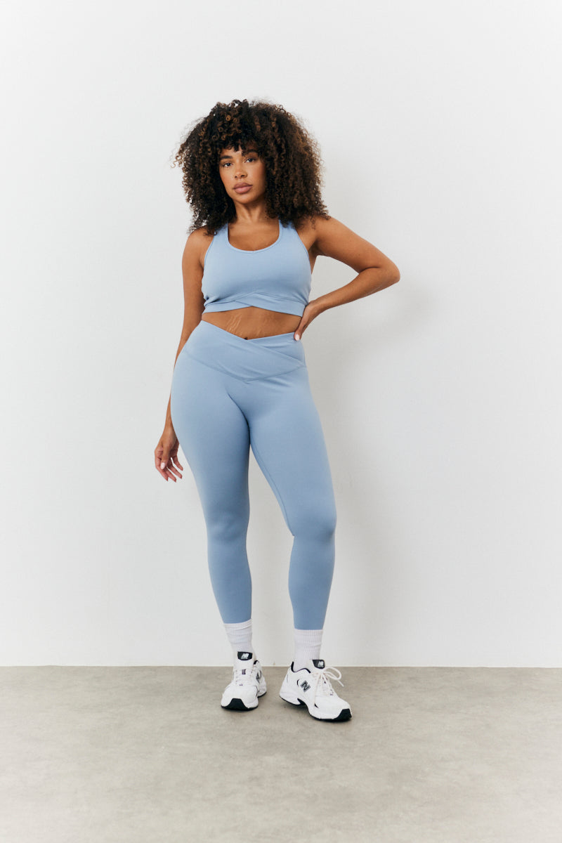 Soft Touch Cross over Band Detail Medium Support Sports Bra