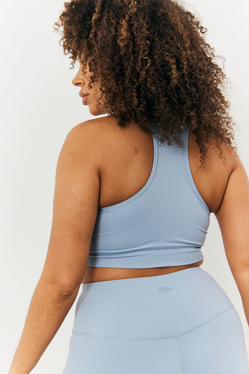 Soft Touch Cross over Band Detail Medium Support Sports Bra