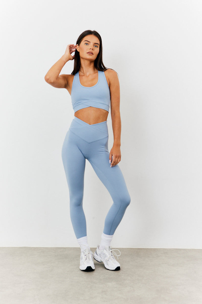 Soft Touch Cross over Band Detail Medium Support Sports Bra