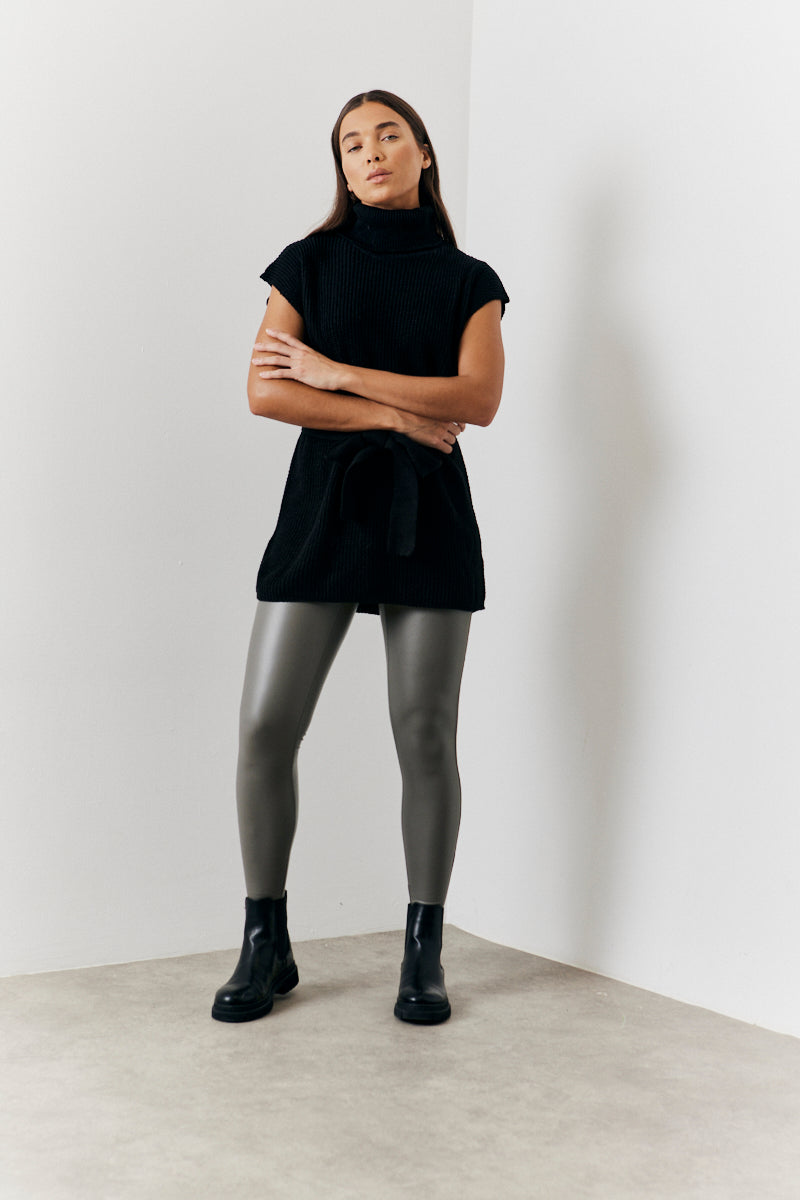 Perfect Sculpting High Waisted Leather Look Leggings