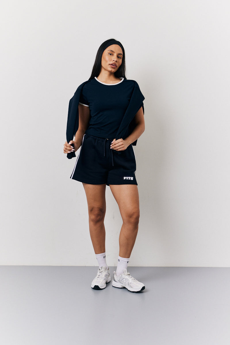 Navy Fits 90'S Crew Neck T Shirt