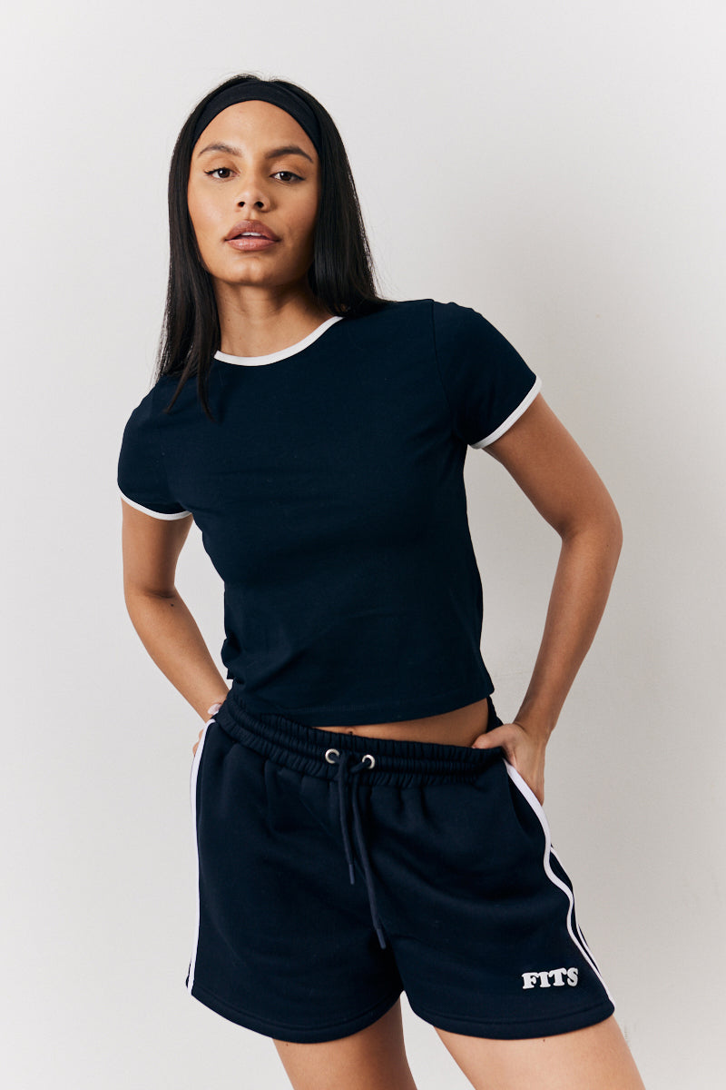 Navy Fits 90'S Crew Neck T Shirt