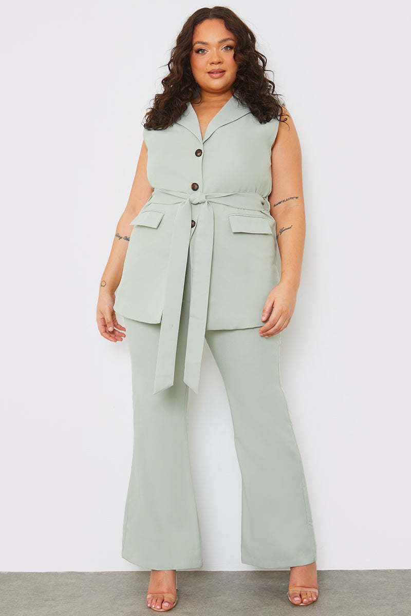 Tailored Fit and Flare Trouser
