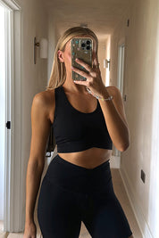 Soft Touch Cross Over Band Detail Medium Support Sports Bra