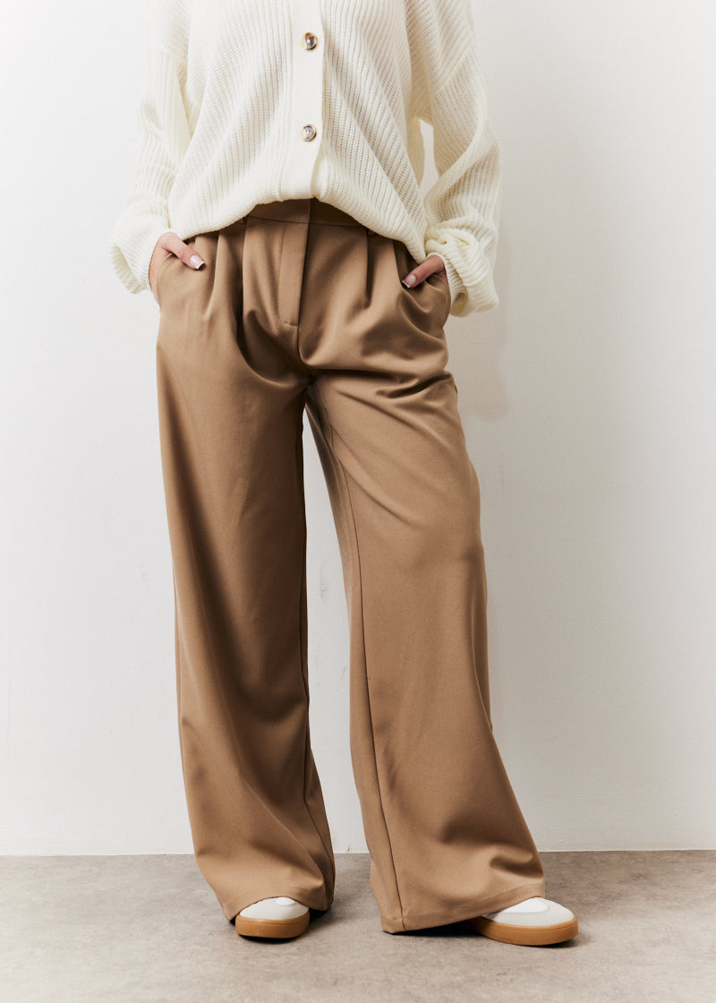 Adjustable Pleat Wide Leg Trouser