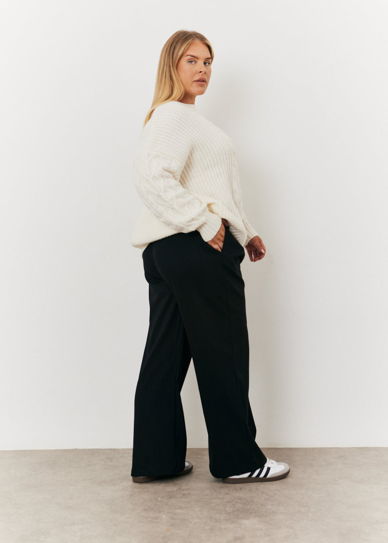 Adjustable Pleat Wide Leg Trouser