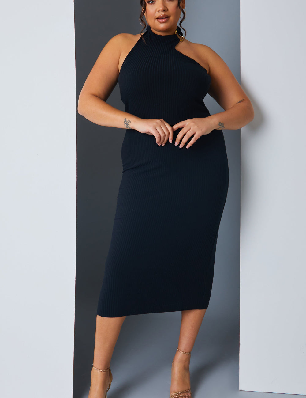 Asymmetric Ring Detail Midi Dress