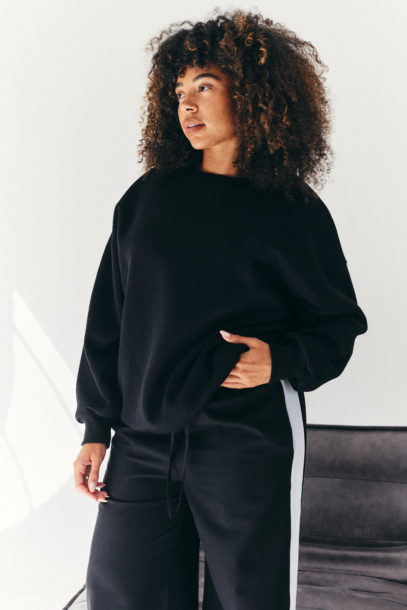 Fits Embroidered Sweatshirt