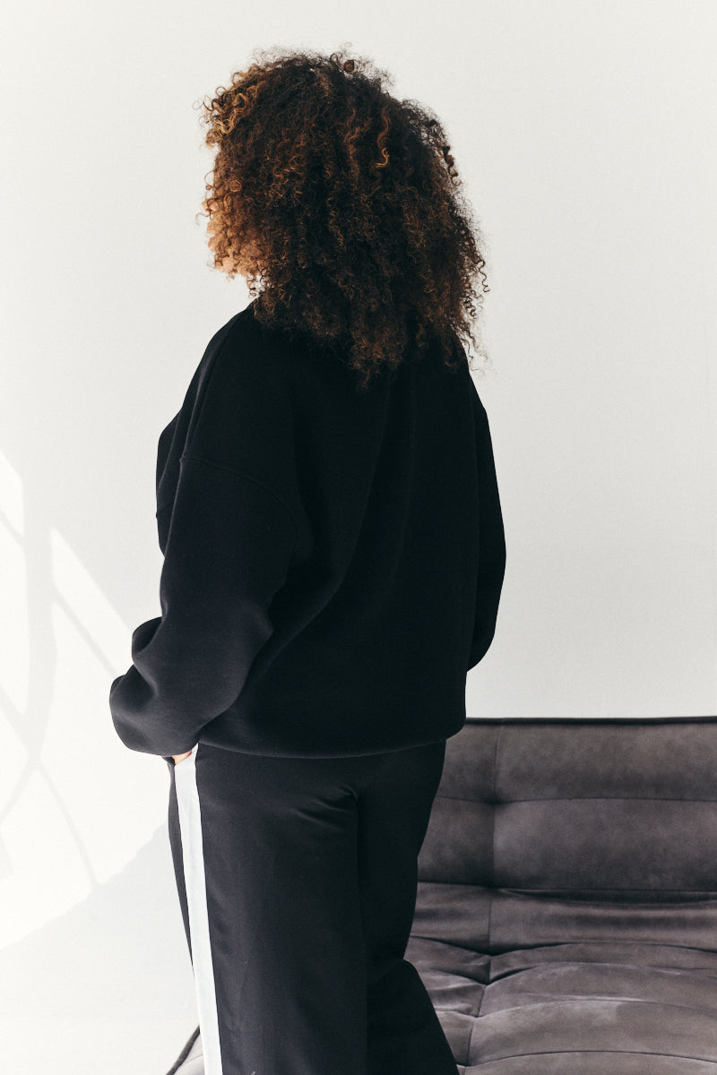 Fits Embroidered Sweatshirt