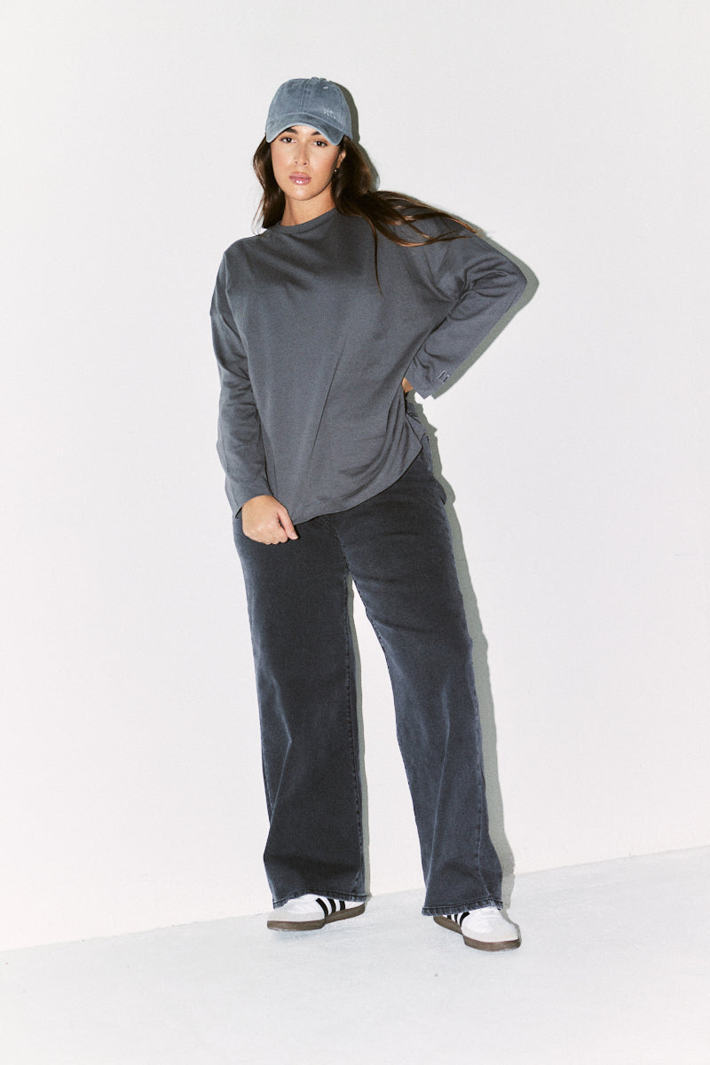 Fits Embroidered Crew Neck Long Sleeve T-Shirt