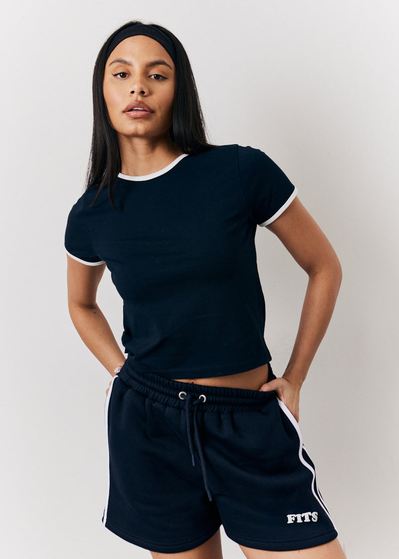 Navy Fits 90'S Crew Neck T Shirt