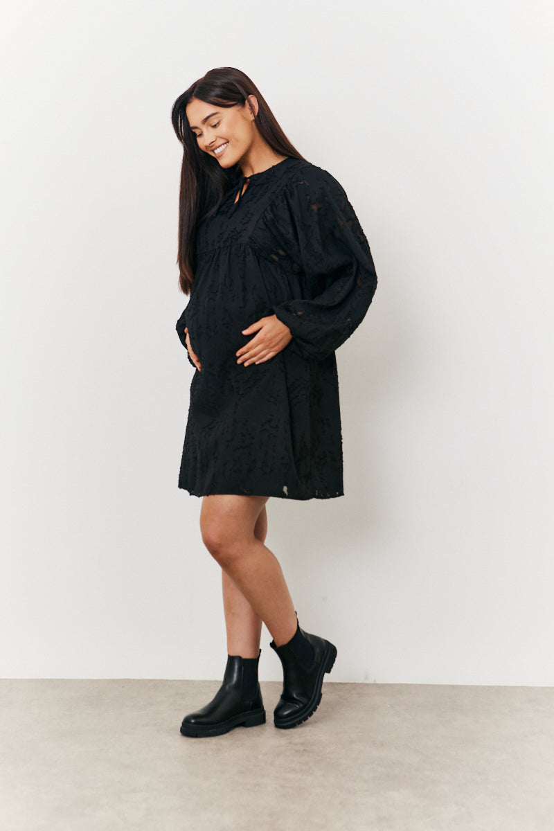 Maternity Tie Detail Smock Dress – InTheStyle