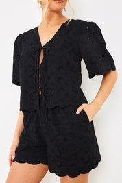 Lace Scallop Edge Detail Shorts