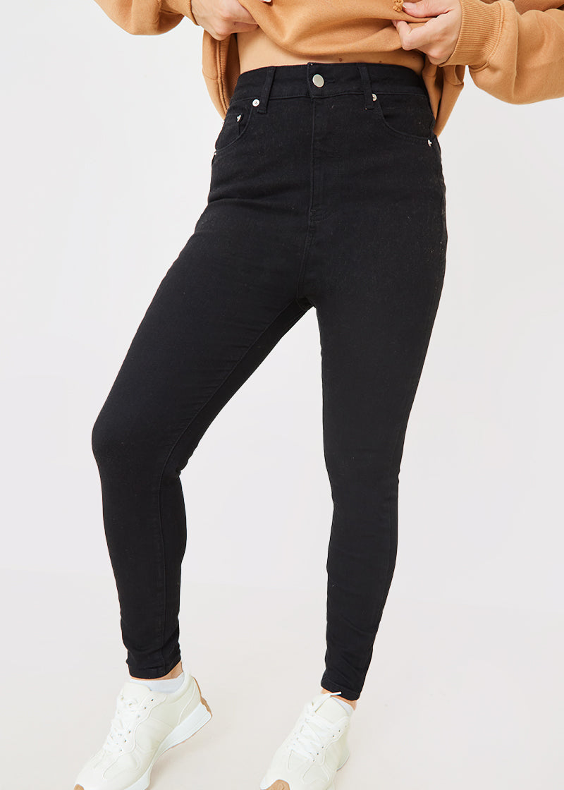 Lift and Sculpt Skinny Jean