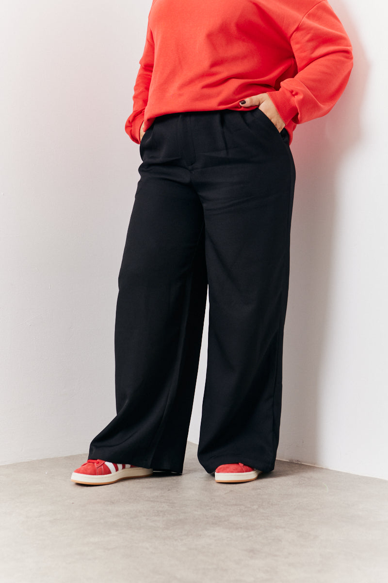 Tailored Wide Leg Trouser