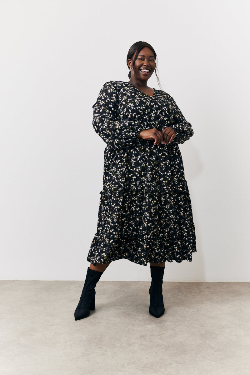 plus size black floral dress Dark Navy Long Sleeve Maxi Dark Navy / 1XL 5X while supplies last. Plus Size Vintage Floral Wrap