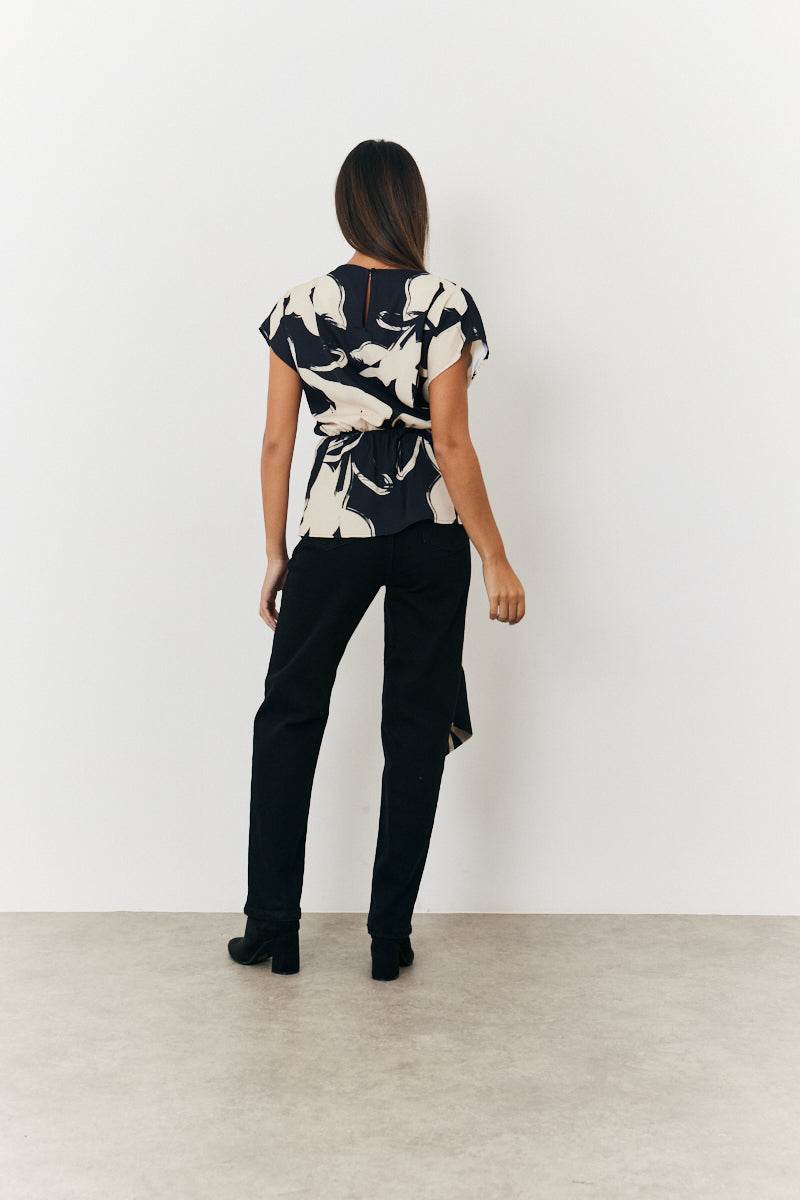 Abstract Drape Top - InTheStyle