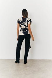 Abstract Drape Top - InTheStyle