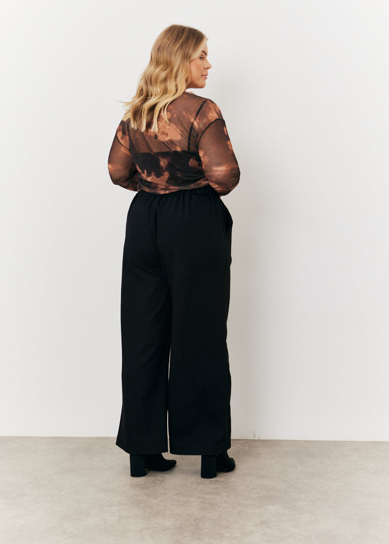 Wide Leg Trouser