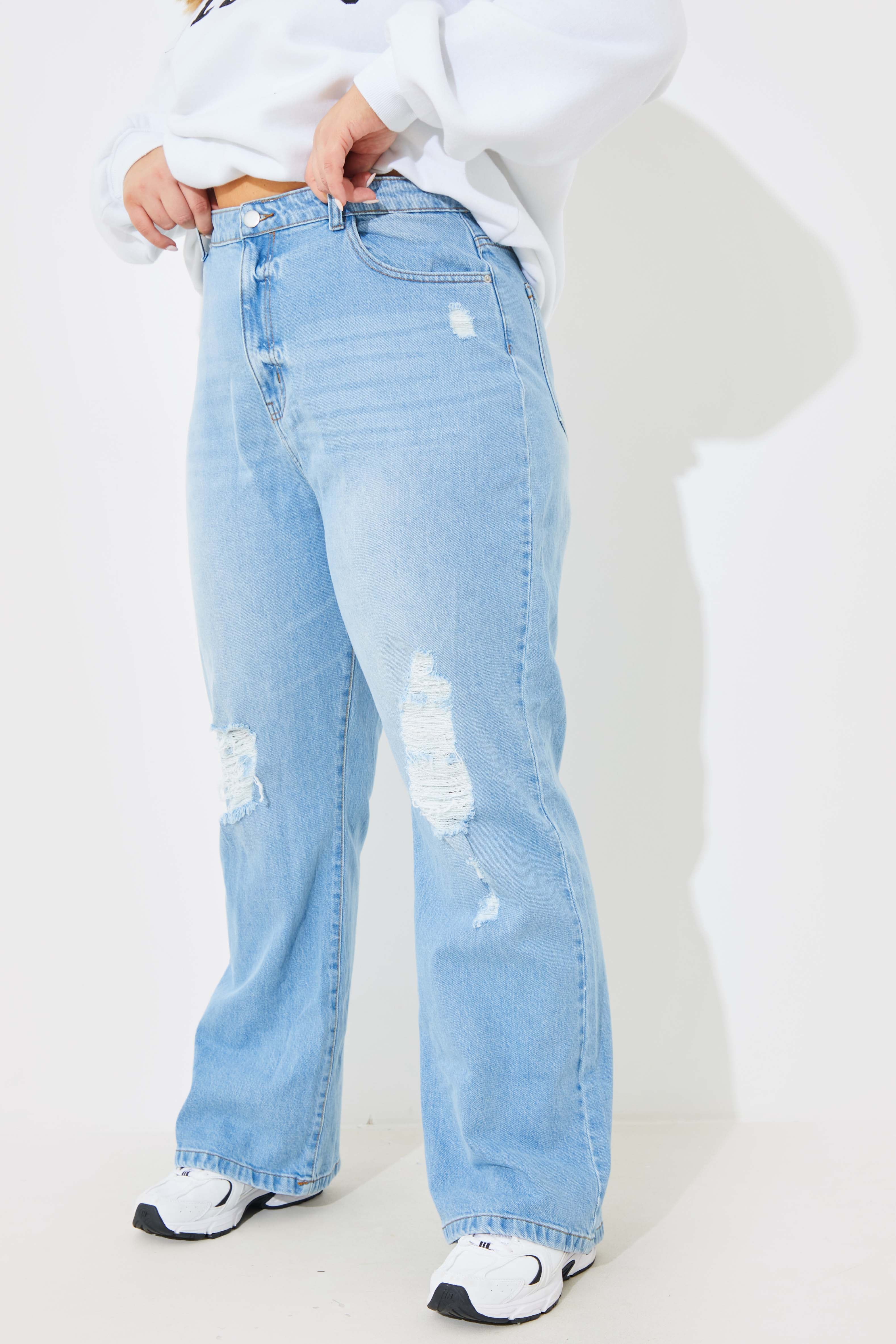 Distressed Straight Leg Jeans