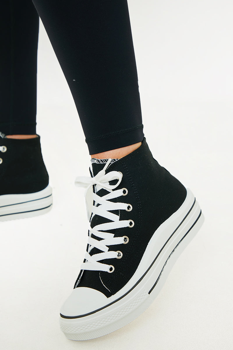 CANVAS HIGH TOP TRAINERS
