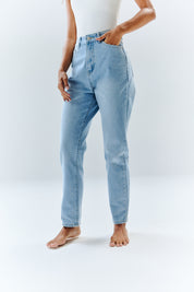Sofia Straight Mom Jeans