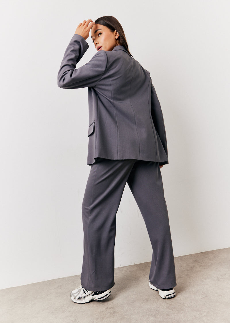 Relaxed Pocket Detail Blazer