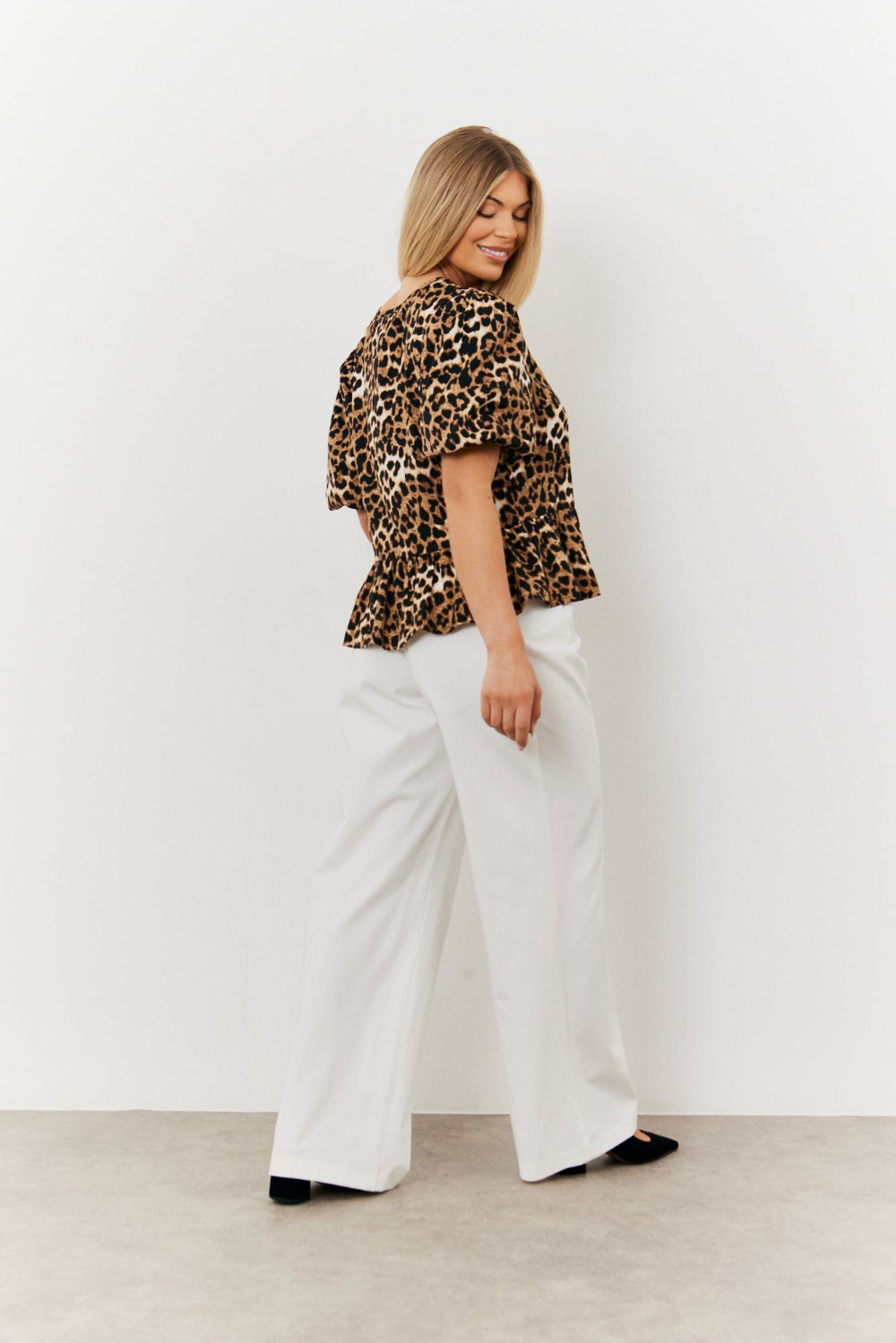 Wide Leg Tailored Trouser