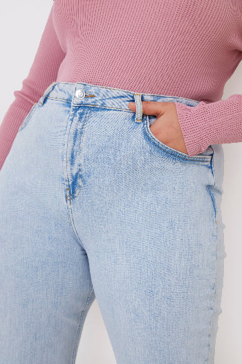 Bleach Wash Straight Leg Jean