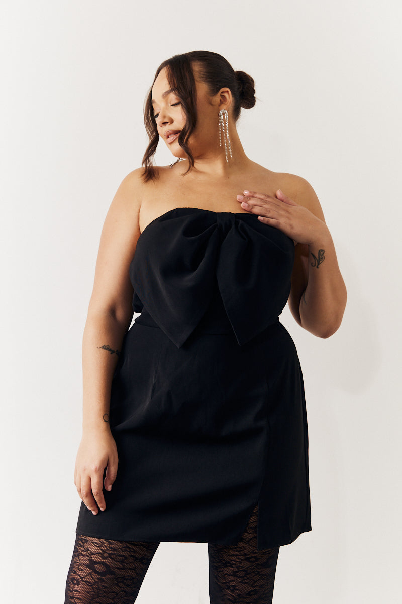Black Bandeau Bow Front Split Hem Mini Dress InTheStyle Black Bandeau Bow Front Split Hem Mini Dress InTheStyle