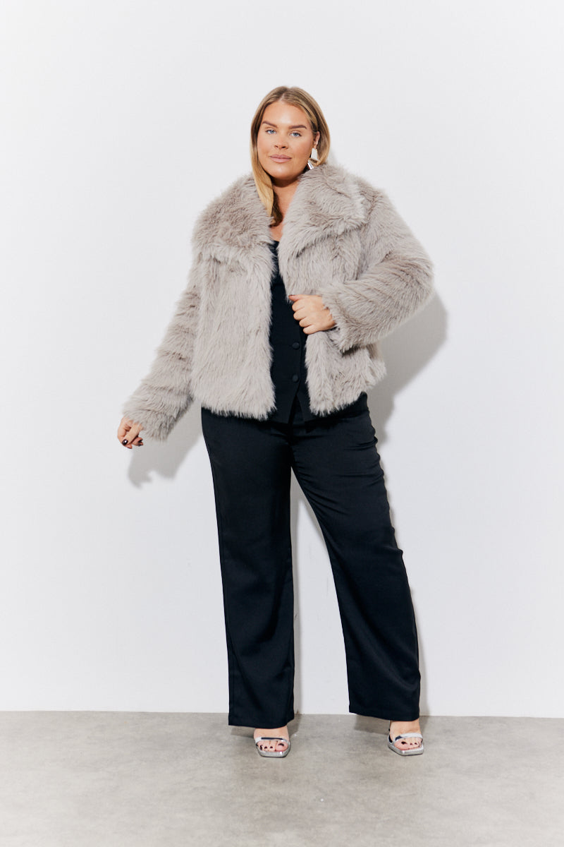 Grey Oversized Collared Faux Fur Coat – InTheStyle
