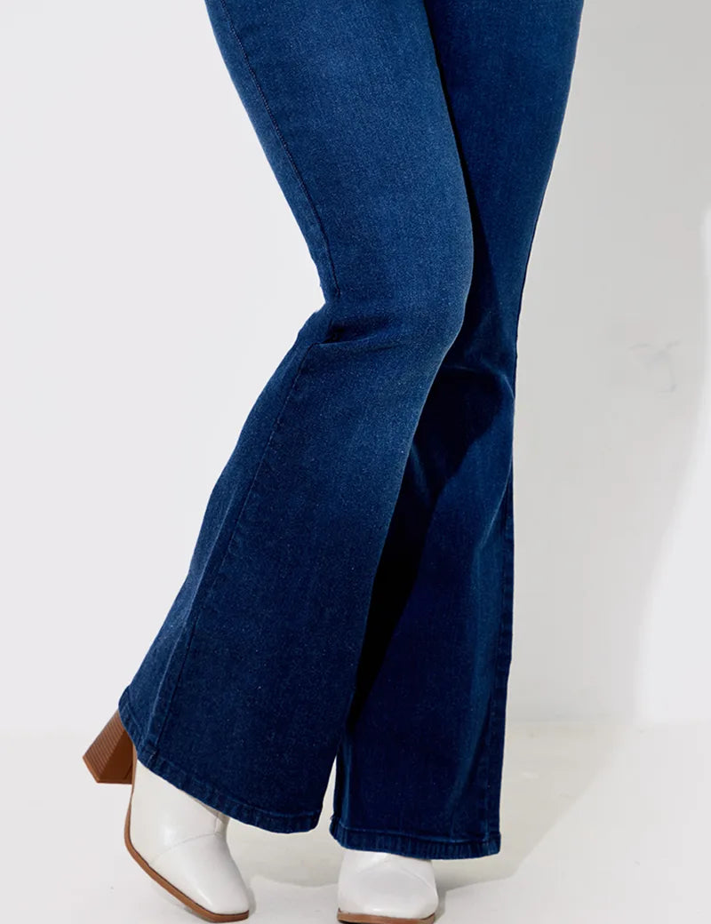 Flared Jeans